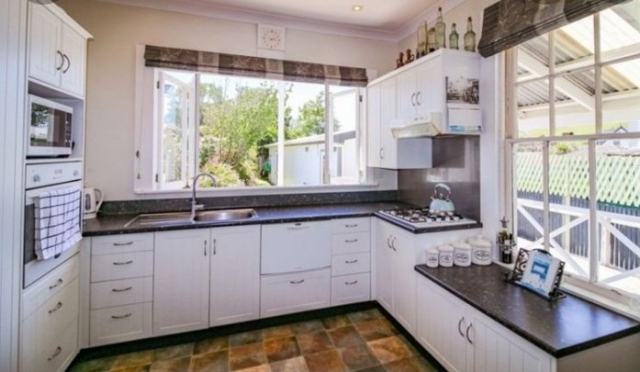 kitchen_outdoor_view_wide_698x405.jpg